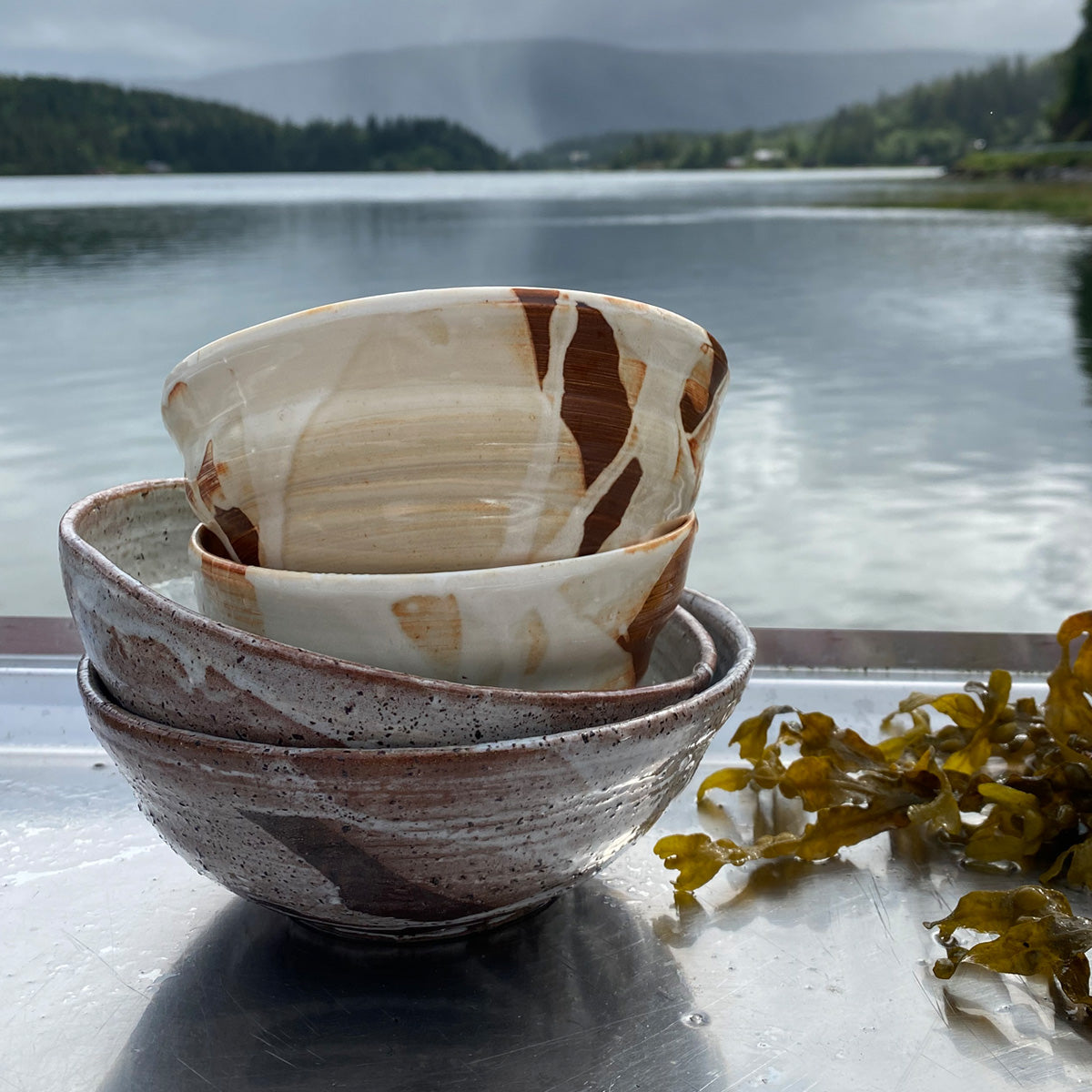 Ceramic stoneware bowl