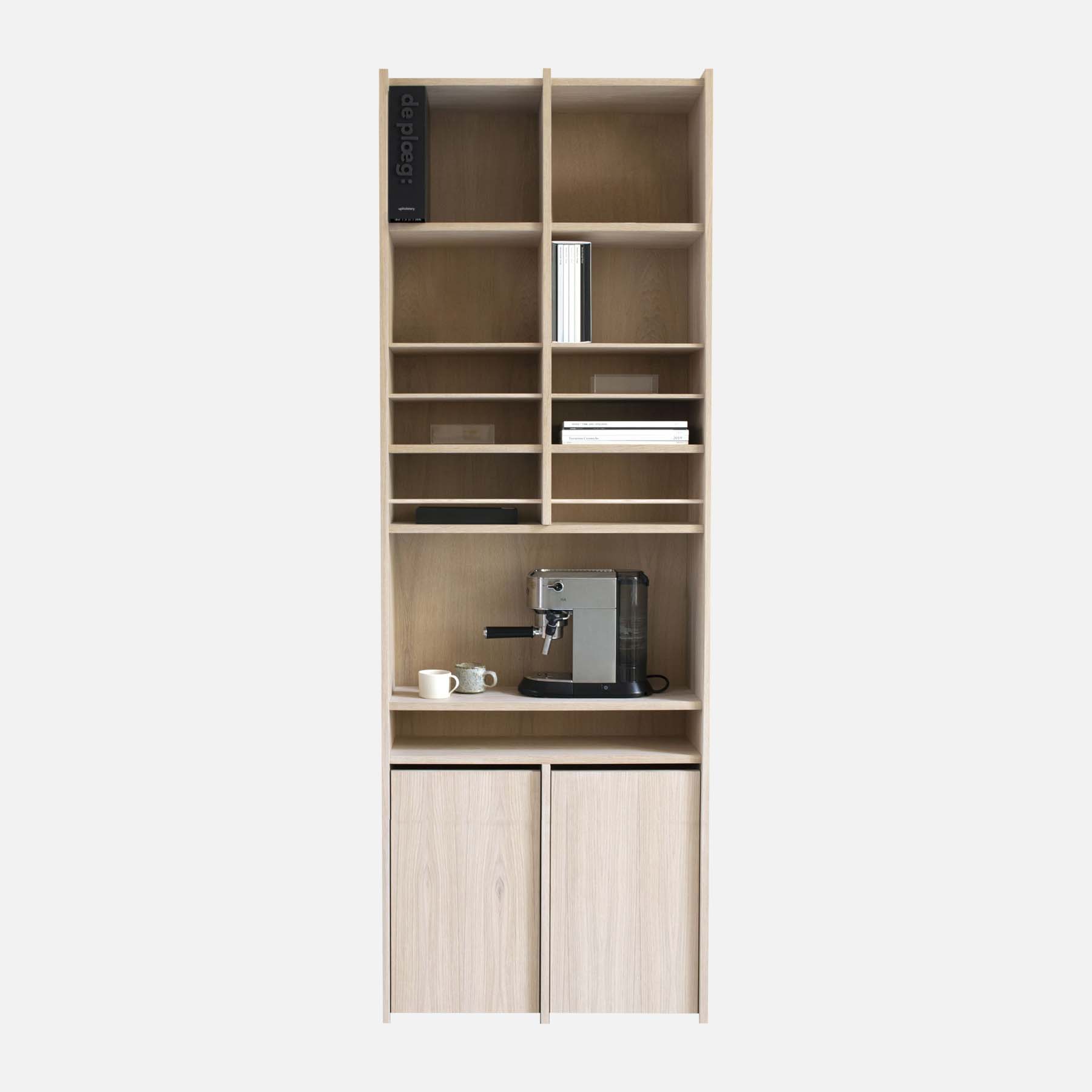 Shelving system in natural oak